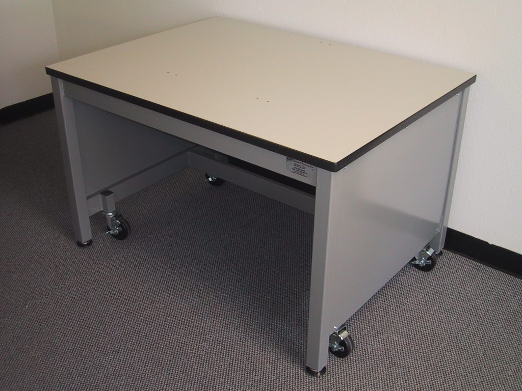 RDM Hydraulic Lift Table - Model A-107P-HYD-12E-PTCSTR-SIDEPNLS A-107P-HYD-12E-PTCSTR-SIDEPNLS