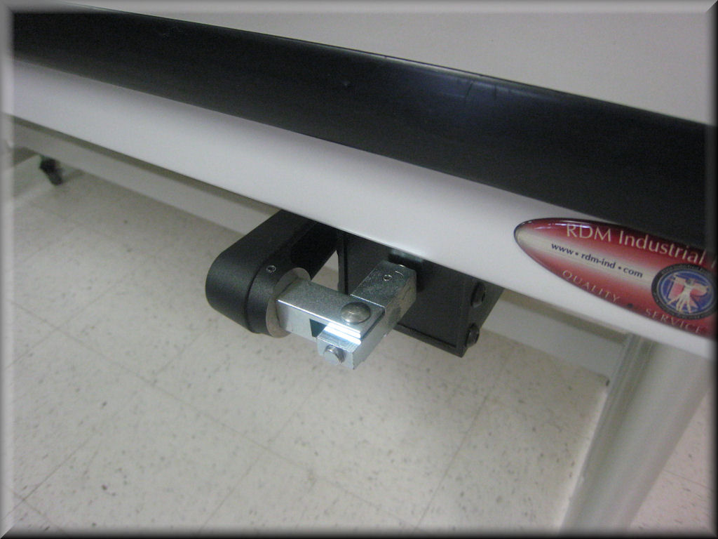 Hydraulic Hand Crank-Retracted blank