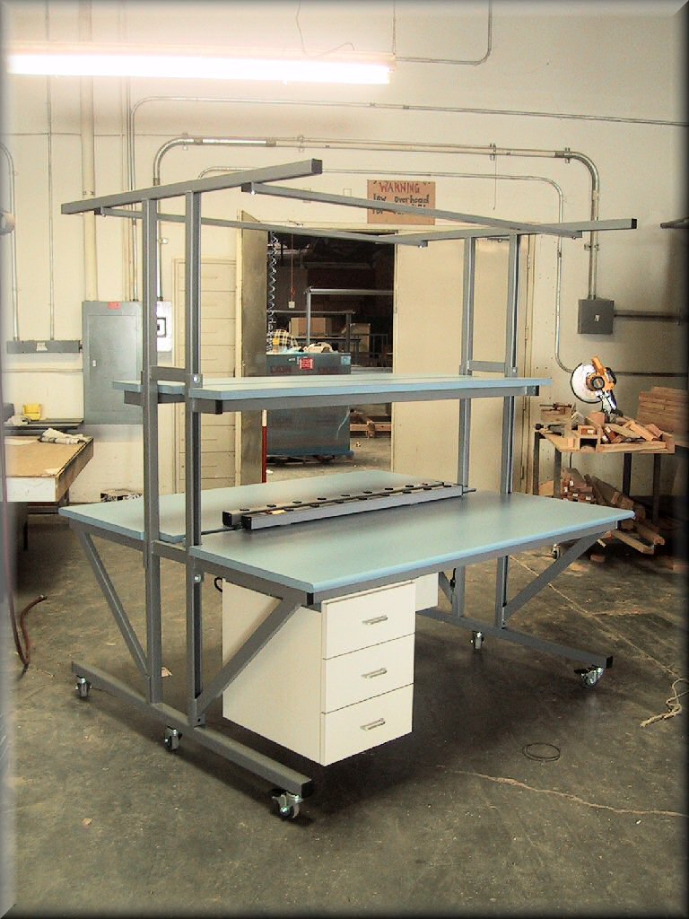 RDM Double-Sided Workbench - Model T-101P-CSTR-GREY-BLUETOP-01 Double-Sided Workbench T-101P-CSTR-GREY-BLUETOP-01