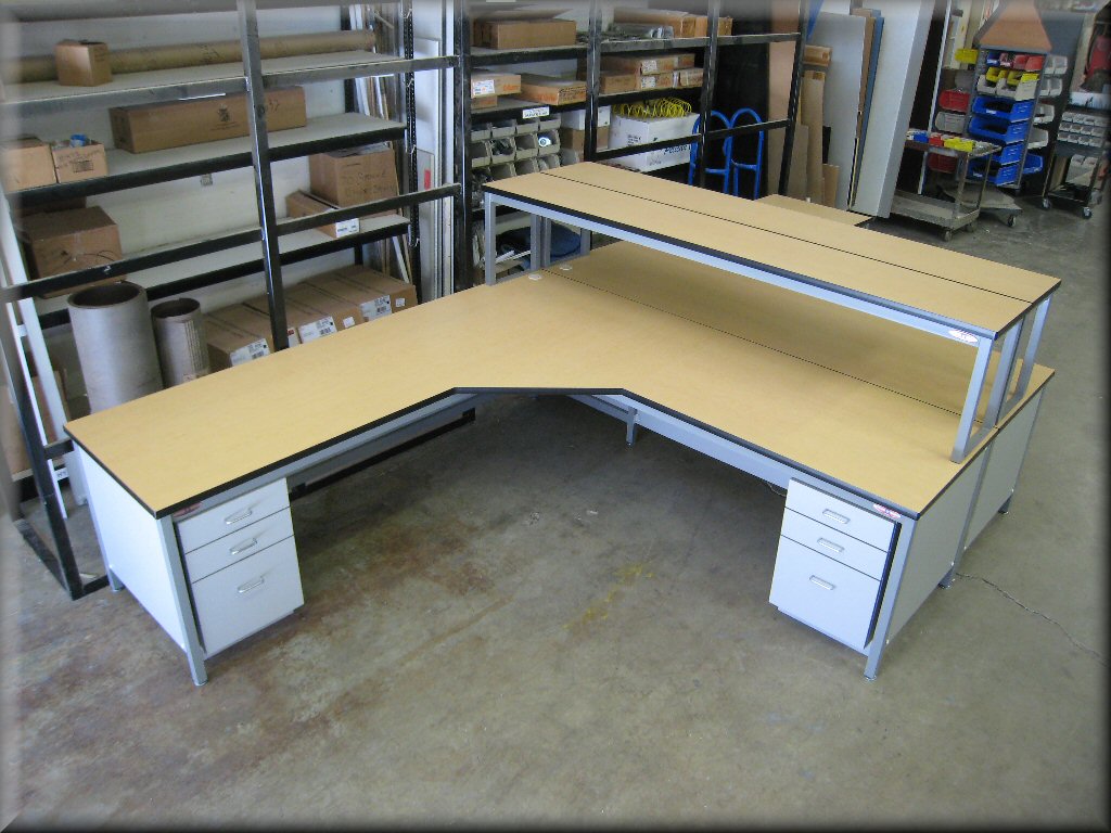 bench-la109p-45corner-01 blank