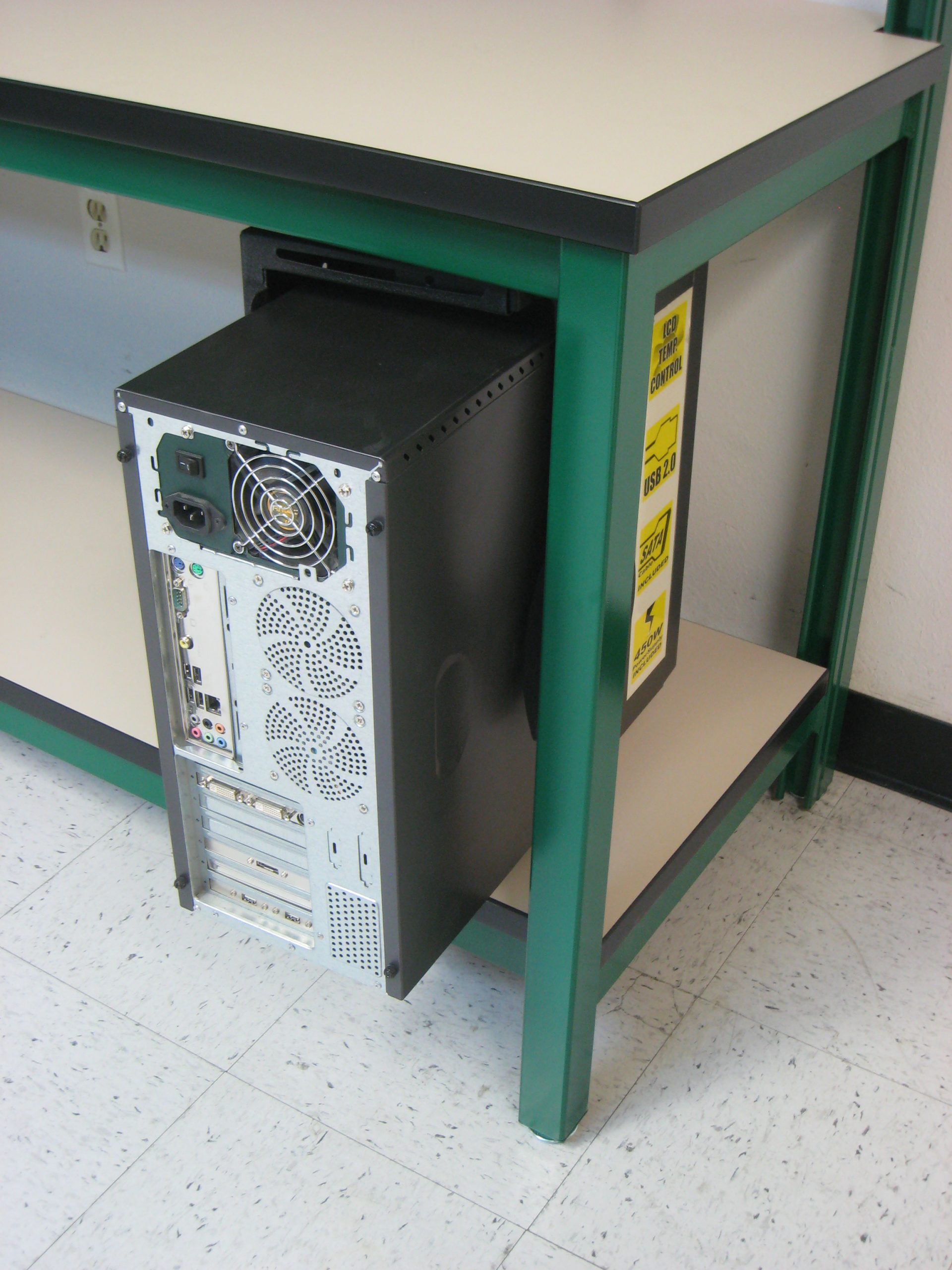 IMG_8039 RDM-ACCY-WB-CPU-ART-01 Articulating CPU Holder - Rotated Rear Side Extended Forward