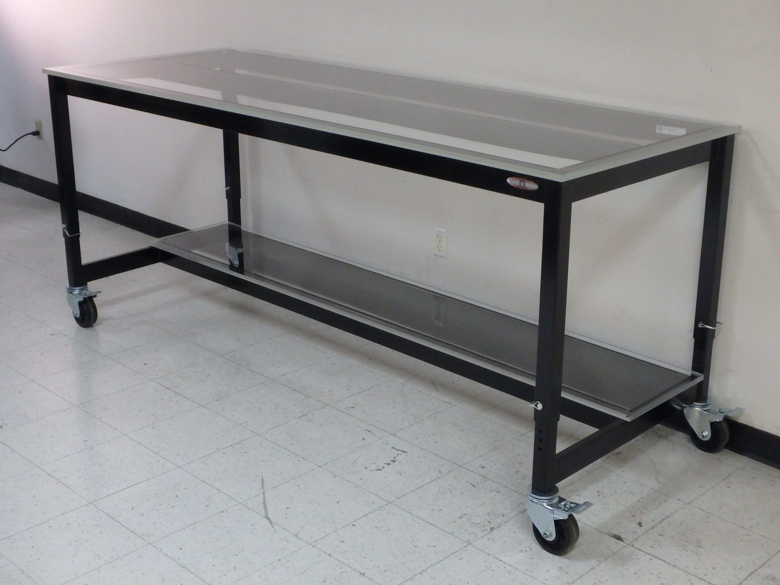 RDM Casino Style Counting Table - Model MC-109P-CASINO-01 RDM Heavy Duty Cart Table - Casino Style Counting Table MC-109P-HD-CASINO-01